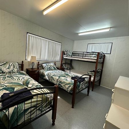 Leander Reef Holiday Park Port Denison Екстер'єр фото