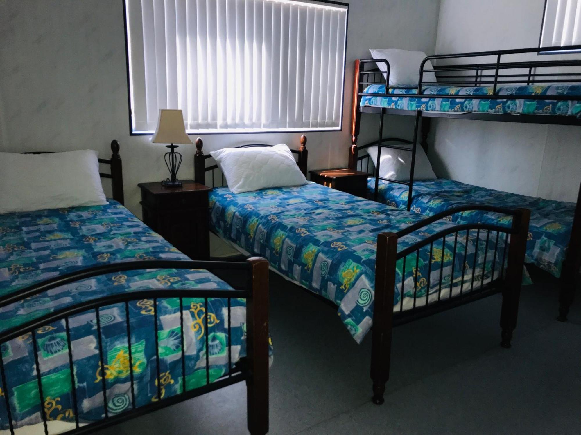 Leander Reef Holiday Park Port Denison Екстер'єр фото
